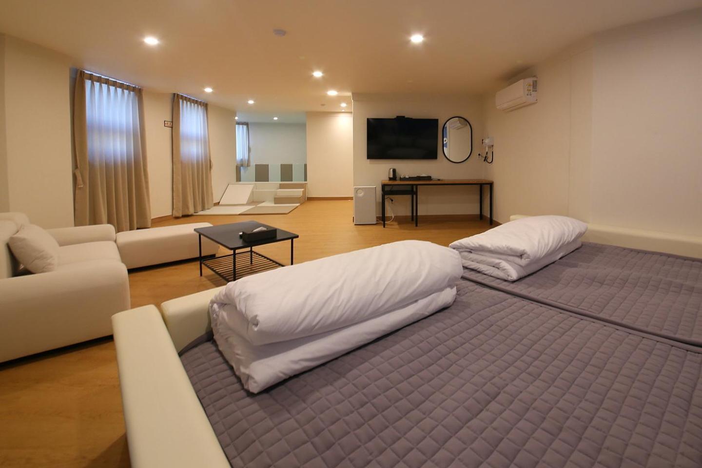 Mgm Hotel Gangneung Bagian luar foto