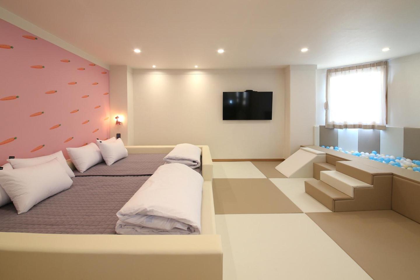 Mgm Hotel Gangneung Bagian luar foto
