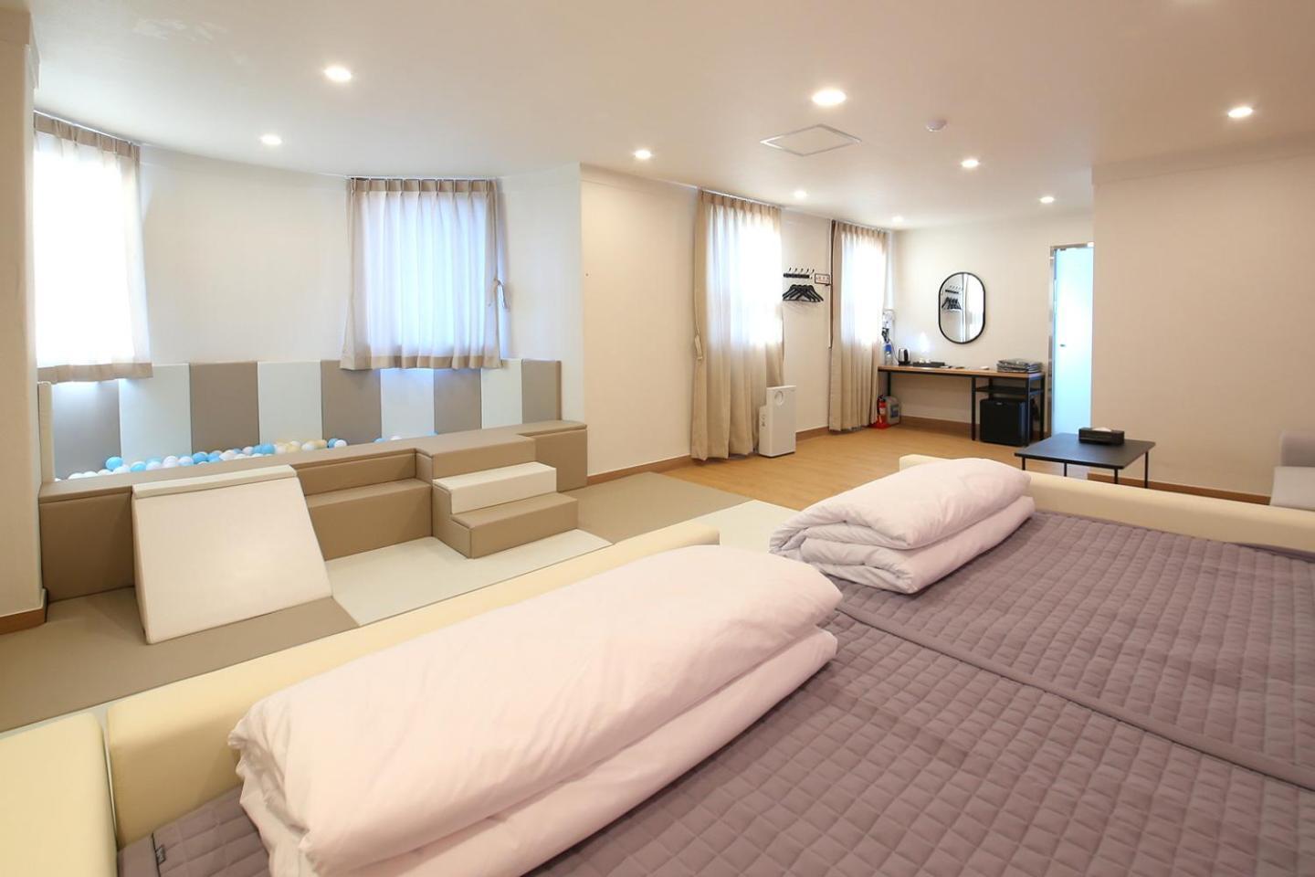Mgm Hotel Gangneung Bagian luar foto