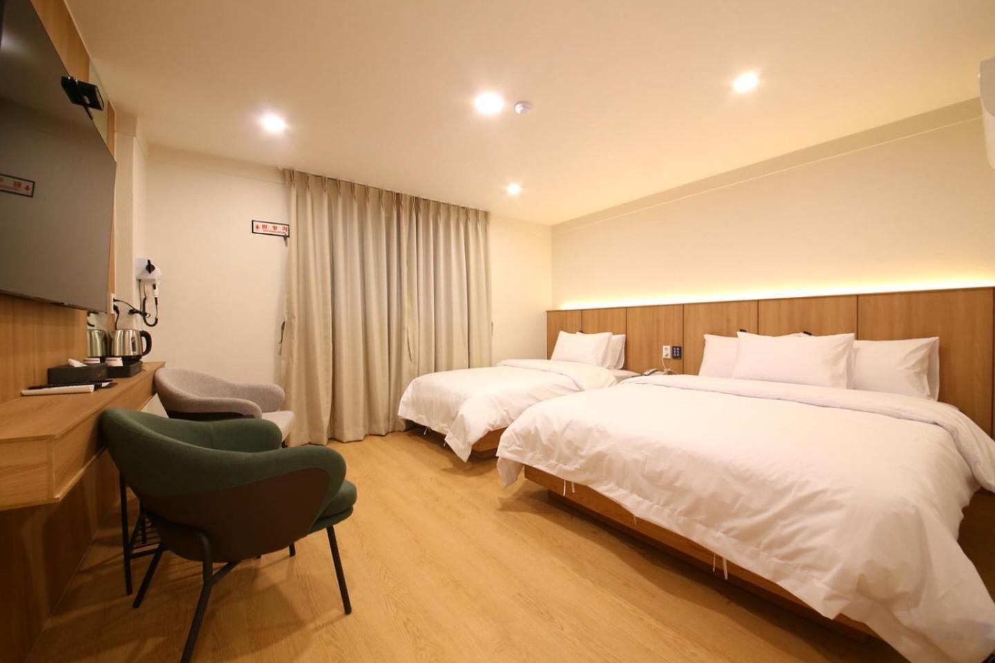 Mgm Hotel Gangneung Bagian luar foto
