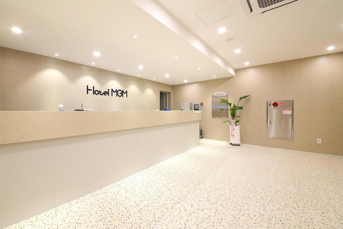 Mgm Hotel Gangneung Bagian luar foto