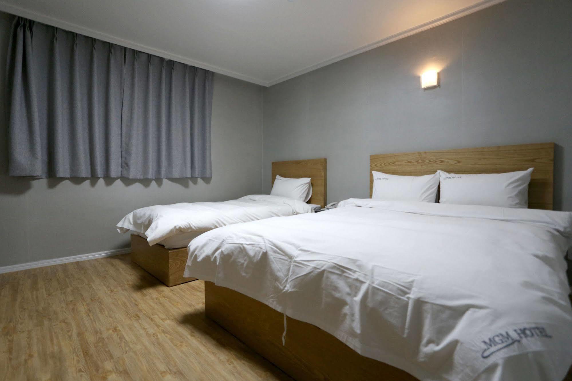 Mgm Hotel Gangneung Bagian luar foto